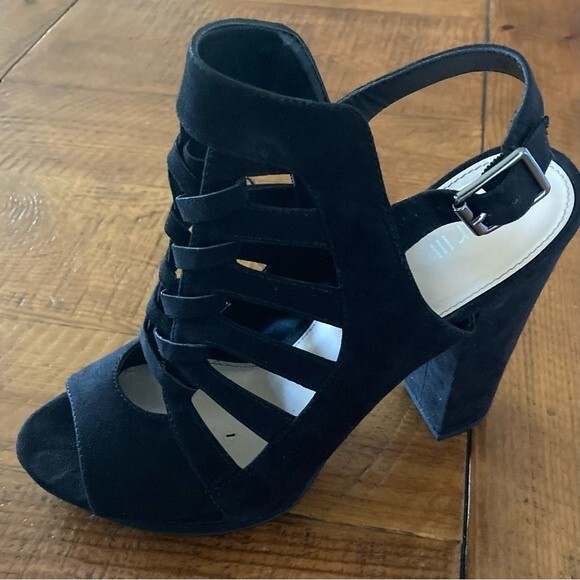 Bar III Nerisa Black Faux Suede Velvet High Heel Peep Toe Sandal Shoe Size 8.5 - Picture 4 of 14